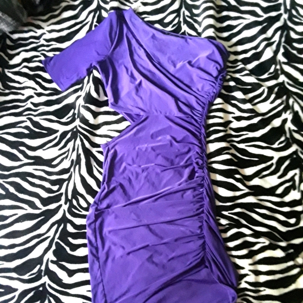 Cameo purple cutout party dress